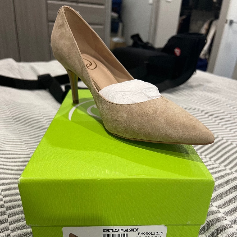 Sam Edelman Jordyn Oatmeal Suede Size 8 Pumps
